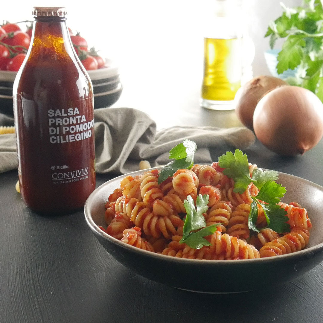 Ready-to-use organic cherry tomato sauce